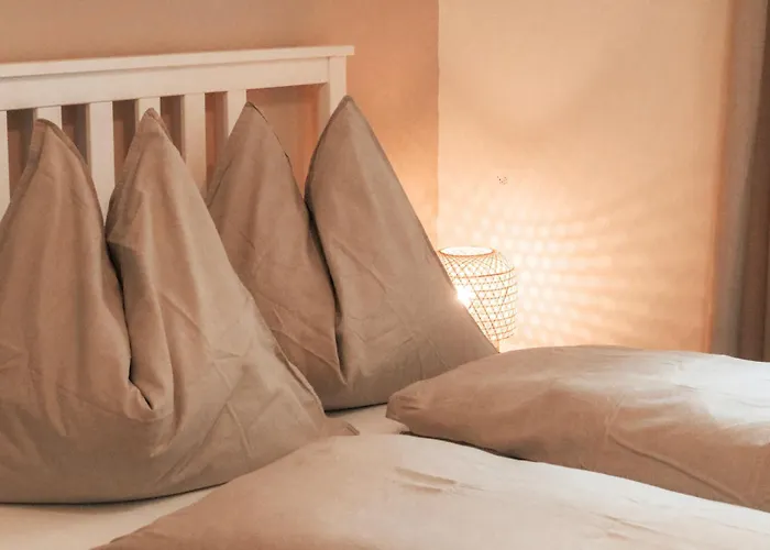 Cozy And Charming Near Centre With 2 Bathrooms グラーツ