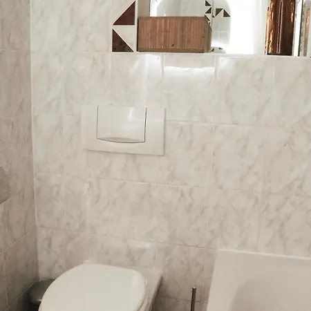 Apartment Cozy And Charming Near Centre With 2 Bathrooms *